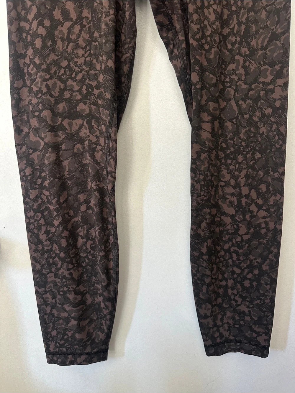 Lululemon Wunder Under High Rise Leggings Wild Thing Camo 25” Size 6